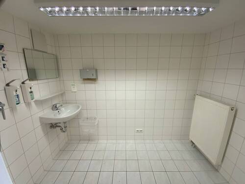 EG Sanitärraum - 