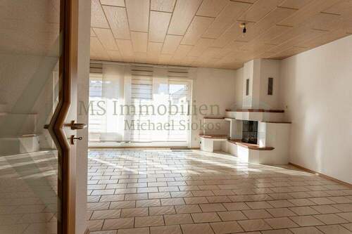 Wohn-Essbereich Ansicht 1 - Etagenwohnung mit 145,00 m&sup2; in Lampertheim / Hofheim zum Kaufen