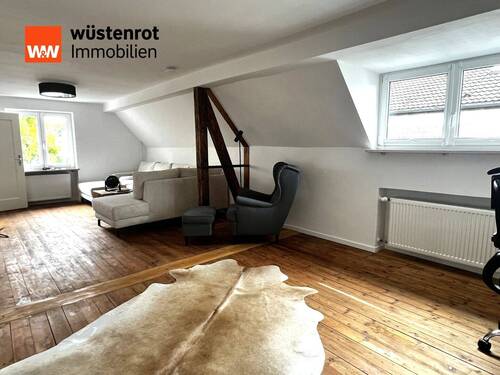 Wohnzimmer - 3 Zimmer Etagenwohnung in München