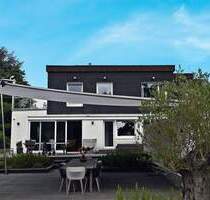 Wunschlos glücklich! Großzügiges, exklusives Einfamilienhaus mit Fitnessbereich direkt am Uhlenhorst - Mülheim Broich