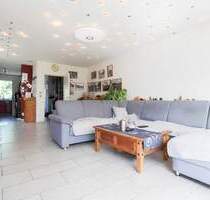 Willkommen! Familienfreundliches Einfamilienhaus in Oberursel-Oberstedten mit Garten & Garage - Oberursel (Taunus)