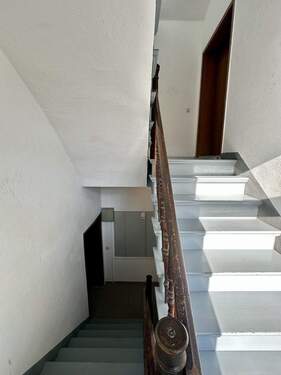 Treppenhaus Seitenflügel - 