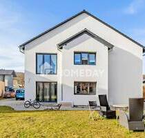 Familientraum in ruhiger Lage: 5 Zimmer, 300 m² Garten, Balkon & moderne Technik (gut vermietet) - Buttenheim Stackendorf