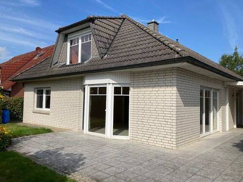 Ansicht - Großzügiger Bungalow mit Dachausbau und Garage in Schneverdingen