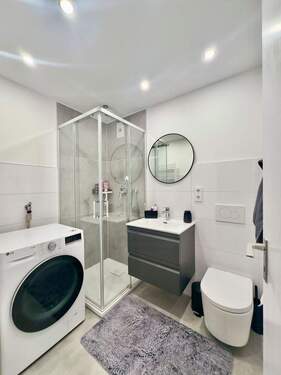 Modernes Badezimmer - 