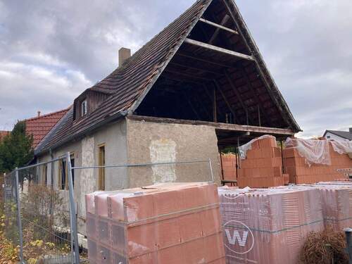 Giebelseite - 4 Zimmer Doppelhaushälfte zum Kaufen in Zwenkau