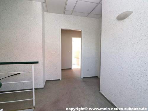 Bild 13 Flur Dachgeschoss Ansicht 2 - 