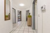 Flur Bild 1 - 3 Zimmer Etagenwohnung zum Kaufen in Großenkneten