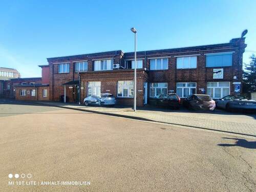 Objektansicht (1) - Einfamilienhaus zum Kaufen in Dessau-Roßlau