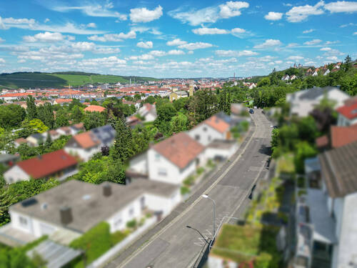 Aussicht - 7 Zimmer Mehrfamilienhaus, Wohnhaus in Würzburg