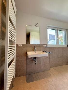 Modernes Badezimmer - 
