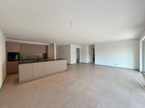 Küche/Wohnbereich/Essbereich - 