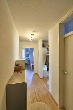 Flur - 3 Zimmer Etagenwohnung zur Miete in Friedrichshafen