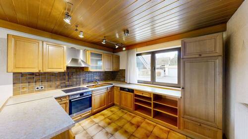 Küche EG - Mehrfamilienhaus, Wohnhaus mit 300,00 m&sup2; in Neubrunn zum Kaufen