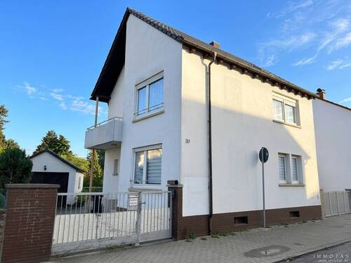 26-CPVH-119 - Gepflegtes Einfamilienhaus auf über 1.000 m² Grundstück mit Garage und Garten