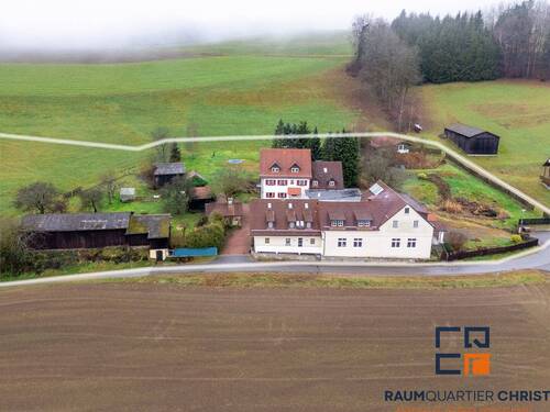 Luftaufnahme 1 - 2 Zimmer Mehrfamilienhaus, Wohnhaus zum Kaufen in Pleystein