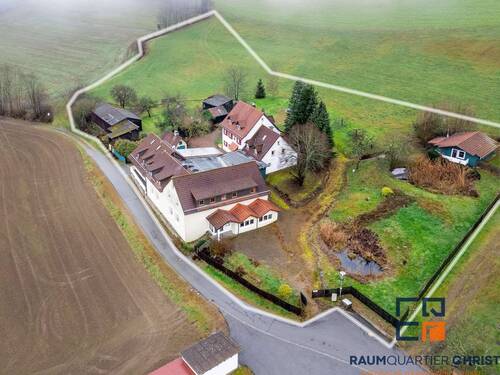 Luftaufnahme 2 - 2 Zimmer Mehrfamilienhaus, Wohnhaus in Pleystein