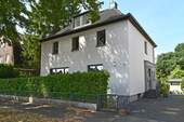 1 Außenansicht - Höseler Familien-Herzstück! Restauriertes, freistehendes 30er-Jahre-Haus mit tollem Garten