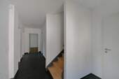 3 Flur - 8 Zimmer Einfamilienhaus in Ratingen