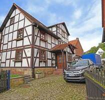 HISTORISCHES KULTURDENKMAL MIT ENTWICKLUNGSPOTENTIAL IN ZENTRALER LAGE VON HELSA