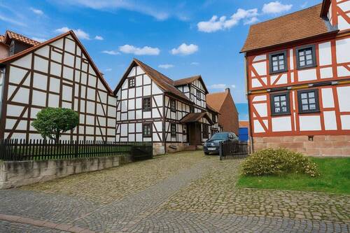 Ansicht ABS 1 - 7 Zimmer Einfamilienhaus in Helsa