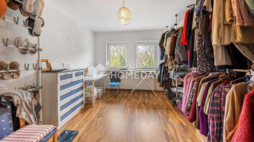 1. OG Ankleidezimmer 1 - 