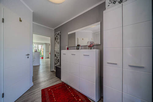 Flur / Eingangsbereich - 5 Zimmer Reihenmittelhaus zum Kaufen in Dallgow-Döberitz