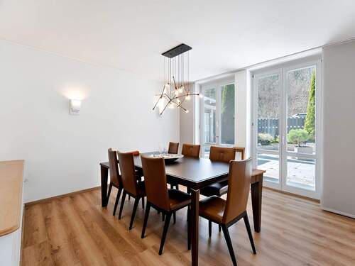 Bild 3 - 5 Zimmer Doppelhaushälfte in Starnberg