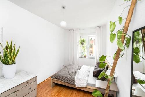 Schlafzimmer 2. OG - 