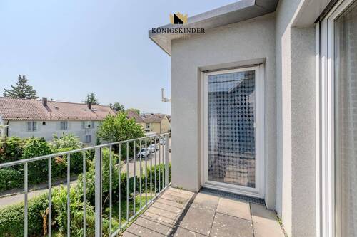 Kleine Oase im Freien – Balkon mit Wohlfühlcharakter im 2. OG - 