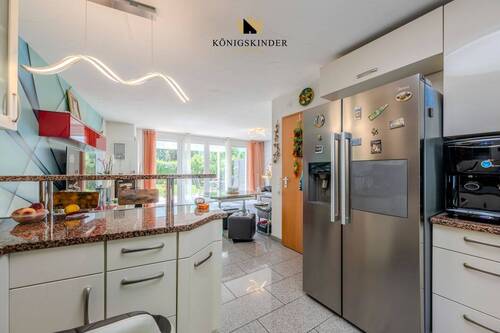 Gemeinsam kochen, lachen, leben – der zentrale Treffpunkt im Haus - 