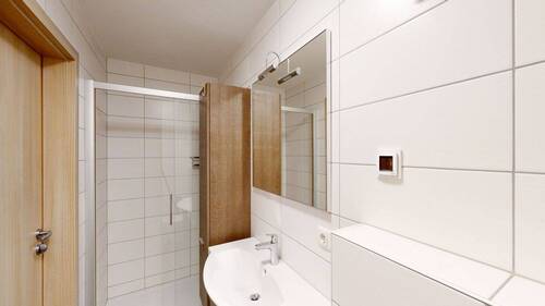 Badezimmer EG - 7 Zimmer Mehrfamilienhaus, Wohnhaus in Wertheim