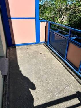 Balkon - 2 Zimmer Etagenwohnung zur Miete in Chemnitz