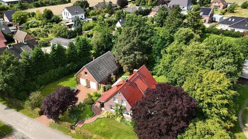 Luftbildaufnahme mit großem Grundstück - 5 Zimmer Einfamilienhaus zur Miete in Heidenau