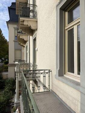 Fenster zum Balkon - 