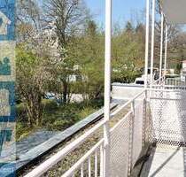 Attraktive 4-Zimmer-Wohnung mit zwei Balkonen - Oberschleißheim