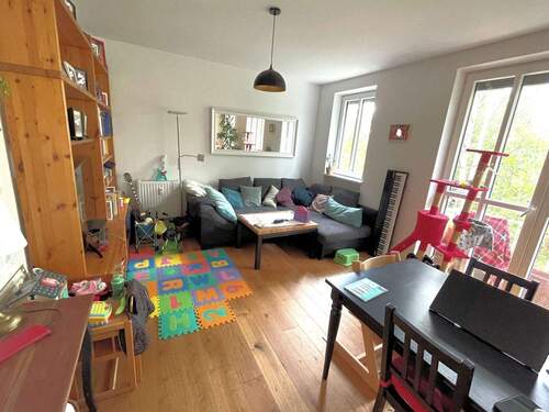 Wohnbereich - 4 Zimmer Etagenwohnung zur Miete in Oberschleißheim