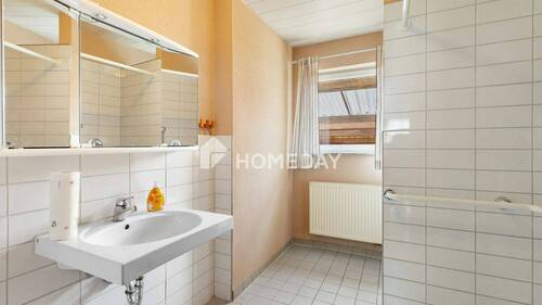 EG Badezimmer 1 - Einfamilienhaus mit 100,00 m&sup2; in Schwarzach am Main zum Kaufen