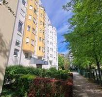 TRAUMBLICK -Helle 2 Zimmer Wohnung mit Balkon im 6.OG - NÜRNBERG-Wetzendorf
