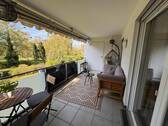 toller Balkon mit Abstellraum - 