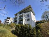 Gebäudeansicht - +++ TOLLE WOHNUNG IN GRÜNEM UMFELD +++