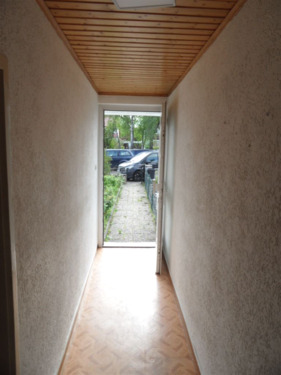 Eingangsbereich Flur - 4 Zimmer Reihenmittelhaus in Rottenburg