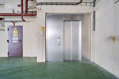 Große Lagerfläche / Produktionshalle UG 1 - Büro in Mannheim zur Miete