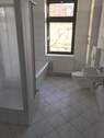 Bad mit Wanne u. Dusche - 