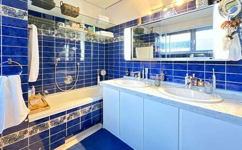 14 Bad ensuite zum Schlafzimmer EG - 