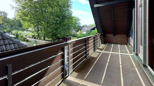 22 Mädchenzimmer Loggia - 