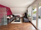 OG: Helles modernes Wohnzimmer - 