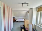 Zimmer 2 OG - 