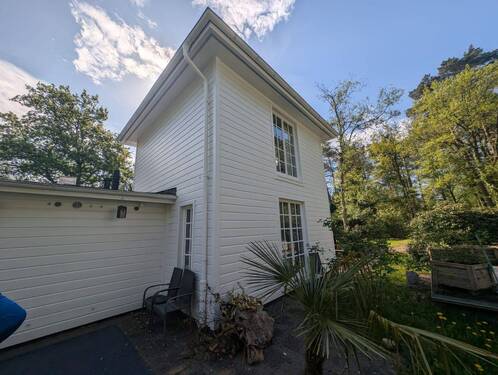 HERZLICH WILLKOMMEN - LANDHAUS IN RUHIGER LAGE MIT EXKLUSIVEN BESONDERHEITEN