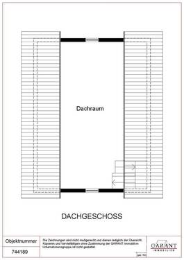 744189 DG - 